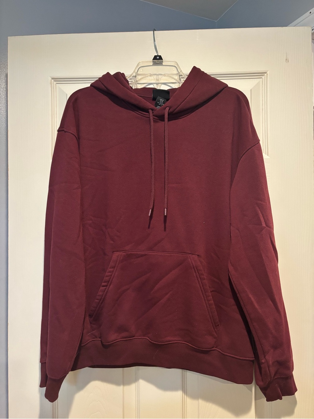H&M Men's Burgundy Hooded Sweatshirt